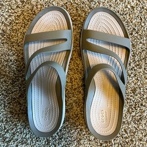 Women’s size 9 Crocs Swiftwater sandals